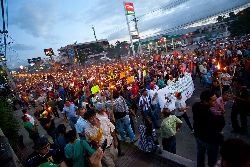 Hondurans protest to against corruption to demand an Impunity Commission
