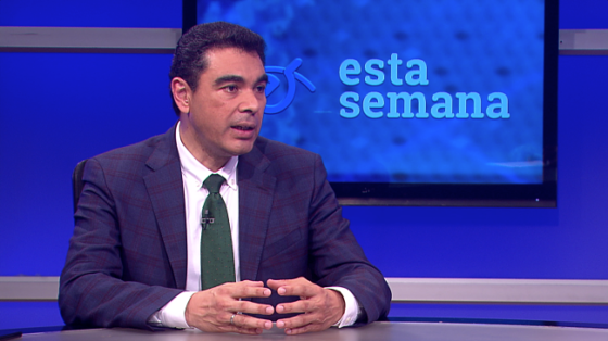 Manuel Orozco sits down for interview with Esta Semana.
