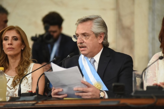 Alberto Fernández asumió como presidente de la Nación ante la Asamblea Legislativa y brindó un discurso donde delineó los principales objetivos de su gestión y “convocó a la unidad de toda la Argentina”.