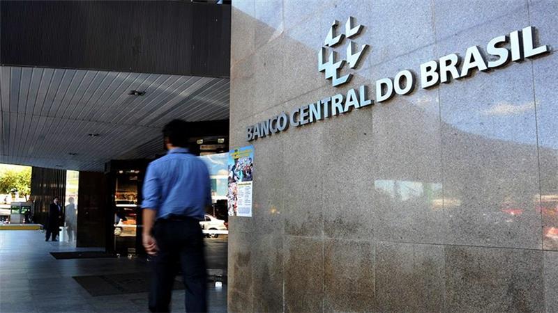 Brazil’s central bank has approved new “open banking” rules that will allow banks to share consumers’ data with each other, among other measures. // File Photo: Empresa Brasil de Comunicação.