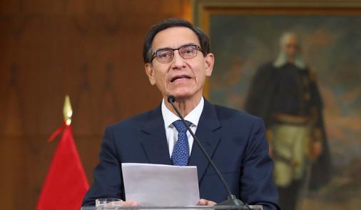 In a televised address Tuesday, Peruvian President Martín Vizcarra (pictured) blasted lawmakers for their no-confidence vote against his cabinet that is led by Prime Minister Pedro Cateriano. // Photo: Peruvian Government.