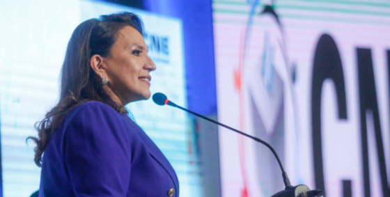 Xiomara Castro is to take office today as Honduras’ first female president. Competing factions in her ruling Libre party have sought to install rival leaders of Congress. // File Photo: XiomaraCastroZ via Twitter.