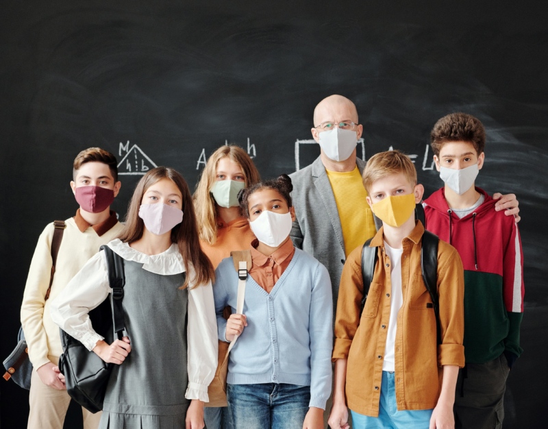 Teacher and students wearing mask