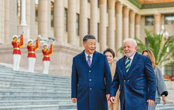 Photo of Chinese President Xi Jinping and Brazilian President Lula da Silva